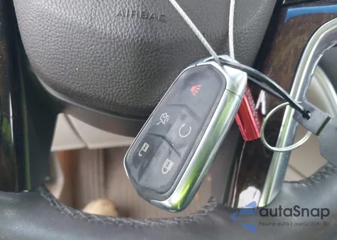 2017 Cadillac Xts Luxury z USA, uszkodzony, nr VIN 2G61M5S31H9179604